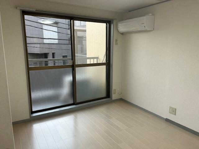 大塚戸建の居間・リビング|洋室５．１帖（２Ｆ） 