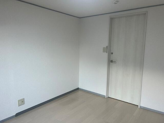 大塚戸建の居間・リビング|洋室５．１帖（２Ｆ） 