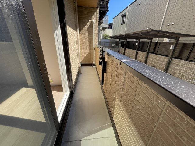 D-ROOM甲子園口のバルコニー
