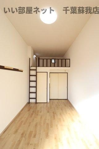 サンセール陽光Bの居間・リビング|居間です