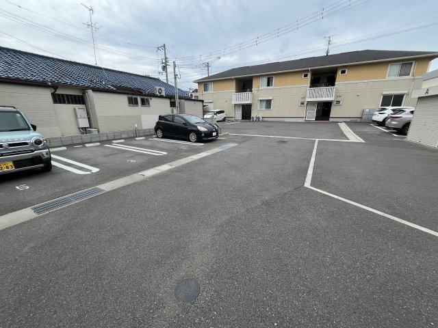 セジュール善Ⅱの駐車場