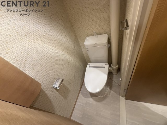 シンプルで使いやすいトイレです♪