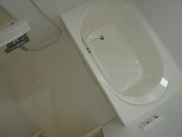 浴室乾燥機つきで便利です