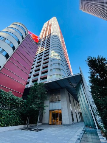 【外観】 | 【外観】地上約148ｍ、43階建ての超高層タワーマンション！梅田や茶屋町が生活圏！