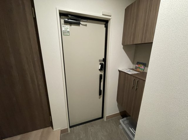 D-ROOM甲子園口の玄関