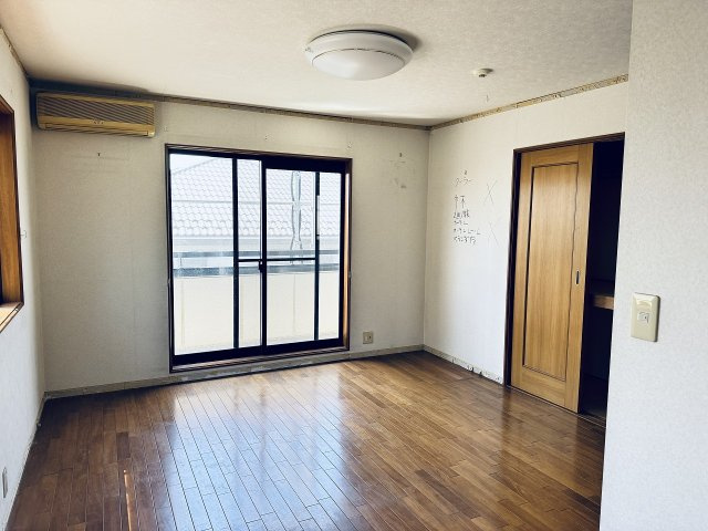 八王子市　南陽台　中古戸建ての寝室|～現在リフォーム中、詳細は当社までお気軽にお問合せ下さい～