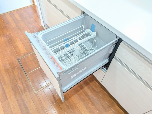 八王子市　南陽台　中古戸建ての設備|～食洗機付き　食事後の食器洗いはお任せ、家族でゆっくりとくつろげます～