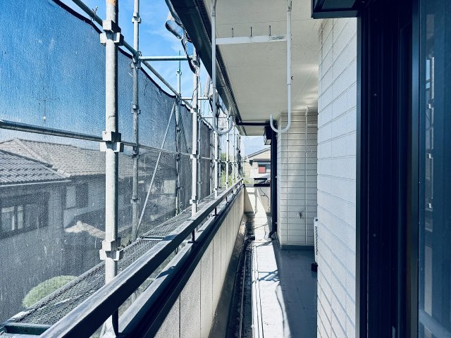 八王子市　南陽台　中古戸建てのバルコニー|～陽当たりの良い南向きのバルコニー　洗濯物がよく乾きそうです～