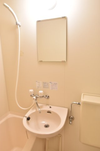 大阪市城東区関目５丁目の賃貸マンションの独立洗面台