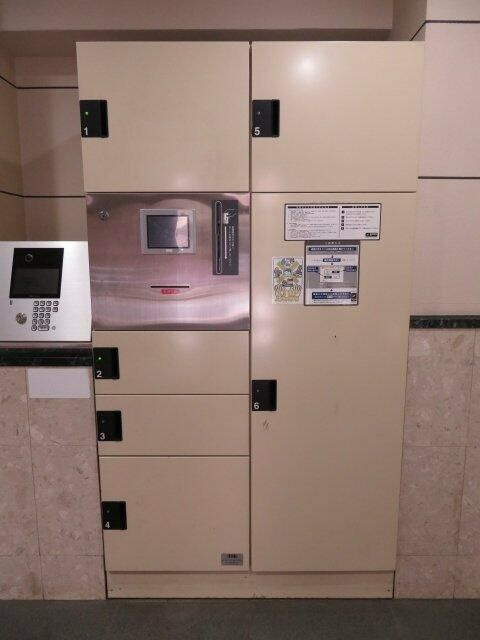 メインステージ池袋のエントランス