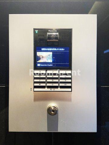 エスリード栄エステージのエントランス