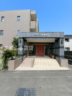 【エントランス】 | ボン・ナテュール　西尾市一色町