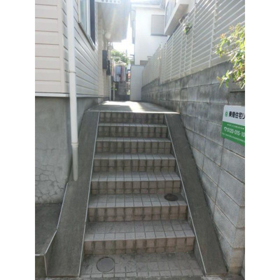 【エントランス】 | メゾン　ルミエール