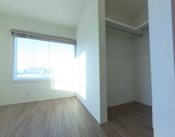 新屋敷戸建の収納