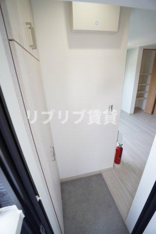 Mon amour KAREN 東千葉（モナムールカレンヒガシチバ）の玄関