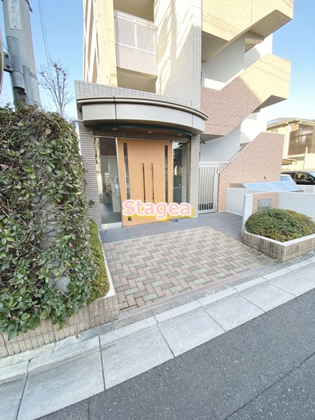 アリエさいたま新都心のエントランス