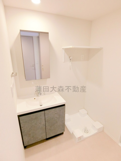 シーズンフラッツ大森北三丁目の洗面所|洗面脱衣所　独立洗面台　洗濯機置き場