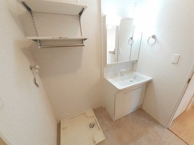 グランリヴァージュ宮司Ⅱの洗面所|忙しい朝には欠かせない洗面所です