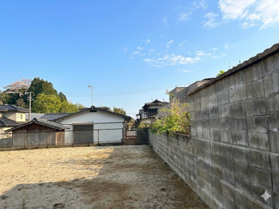 【外観】 | 今山売地 | 閑静な住宅街！安心の確定測量後、すぐに使える更地渡し。