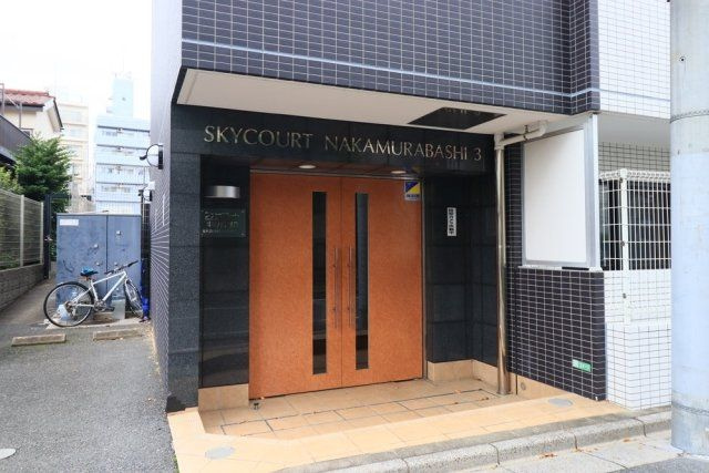スカイコート中村橋第３のエントランス