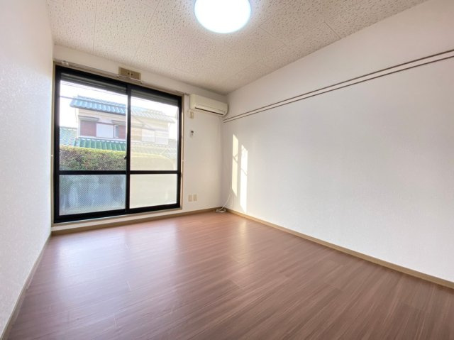 ジュネス和田山Aの居間・リビング