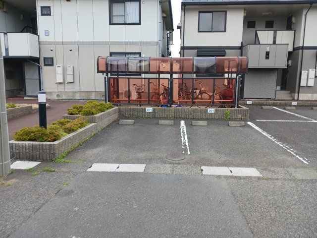A・B側の駐輪場