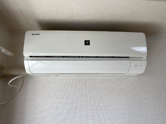【設備】 | サンライズガーデン | 南洋室①エアコン