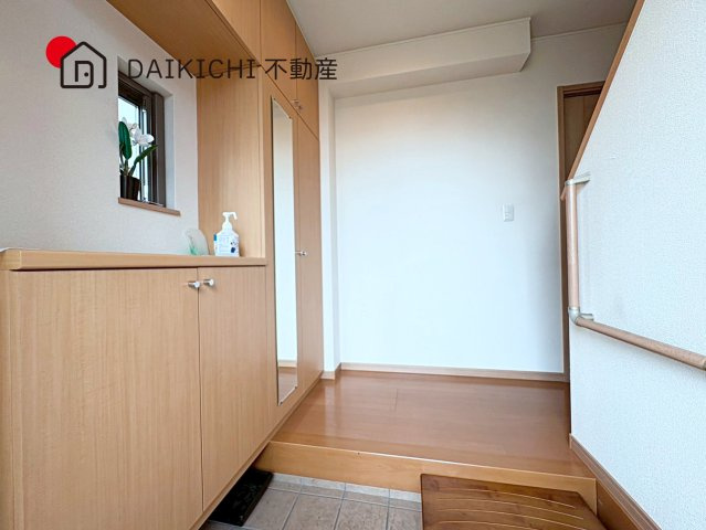 【玄関】 | 東松山市あずま町1丁目　中古戸建