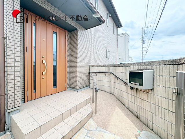 【玄関】 | 東松山市あずま町1丁目　中古戸建