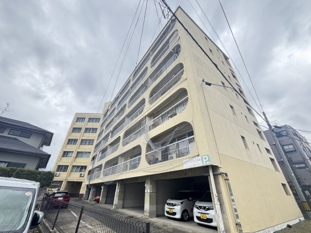 シャトー地建ビル