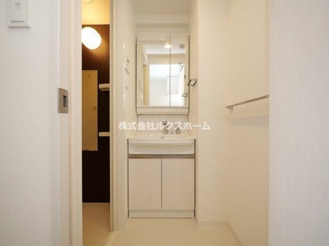 ロイス茨木奈良町の洗面所