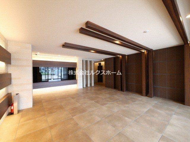 ロイス茨木奈良町のロビー