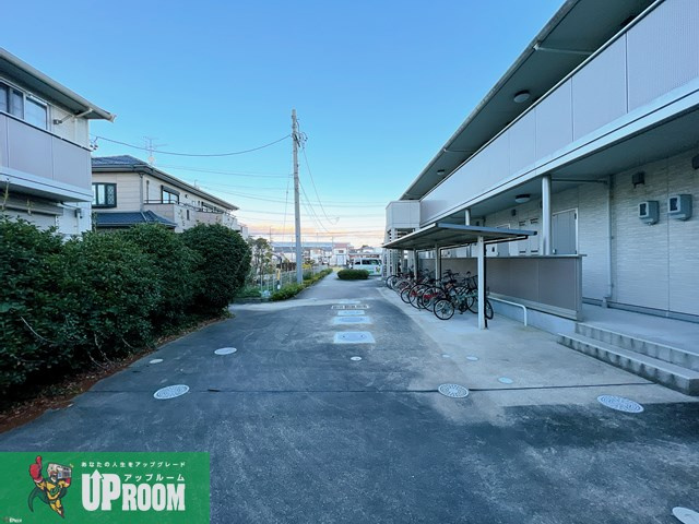 エクセレント若宮 Ｂ棟の駐車場