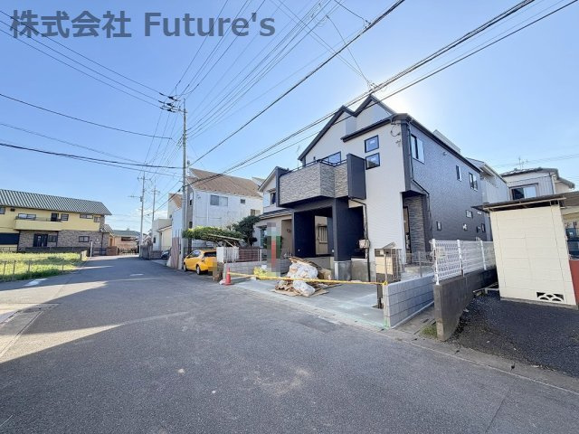吉川市吉川2丁目　新築戸建の前面道路含む現地写真|前面道路含む現地写真です。
