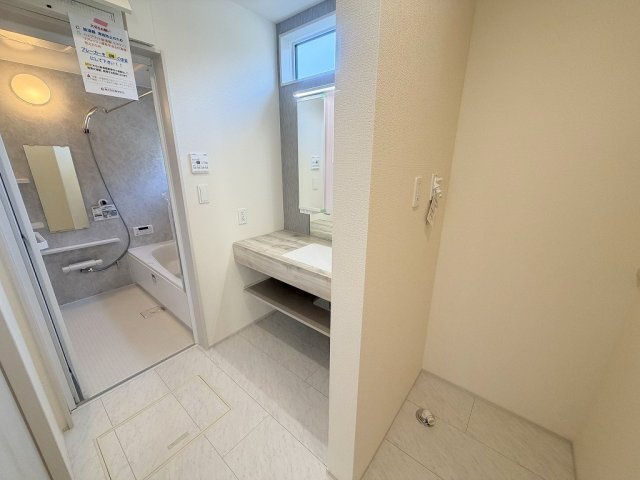 吉川市吉川2丁目　新築戸建のランドリースペース|同施工会社の参考写真になります。
