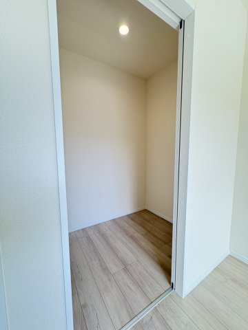 新築戸建　富士市国久保1丁目２０９１番　全2棟A号棟の収納