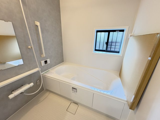 新築戸建　富士市国久保1丁目２０９１番　全2棟A号棟の浴室