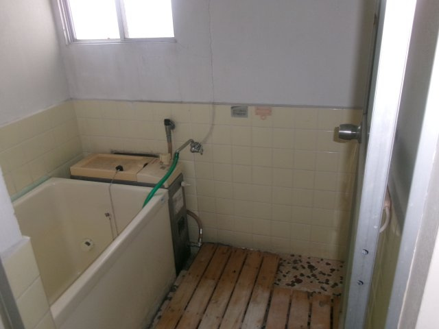 第一暁マンションの浴室