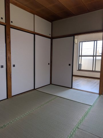 山室ハイツの和室