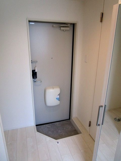 ハーモニーテラス南小岩Xの玄関