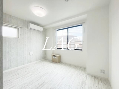 【居間・リビング】 | Ｆｅｌｉｃｉａ中川 | 洋室のお部屋です。