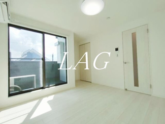 【居間・リビング】 | クリスタル南流山 | 洋室のお部屋です。