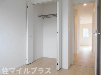 【洋室】 | 矢吹町小松新築一戸建て1棟 | 明るい洋室です