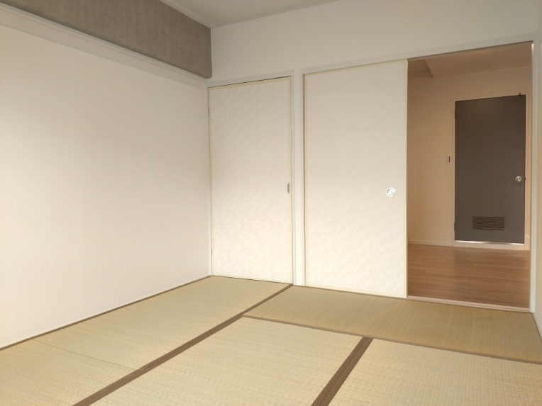 日商岩井香枦園マンション二号棟の和室