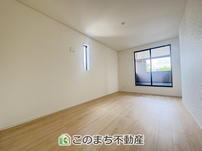 【洋室】 | CRADLE GARDEN佐野市赤坂町　第6　1号棟　 | 同社施工物件写真。※建具やフローリング、その他仕様が異なる場合がございます。