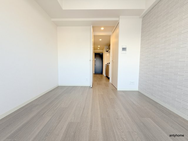 プレサンス　ＤＯＭＥＣＩＴＹ　コレーレ　仲介手数料無料の洋室