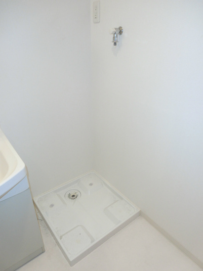 ※同マンション別部屋の参考写真です。 