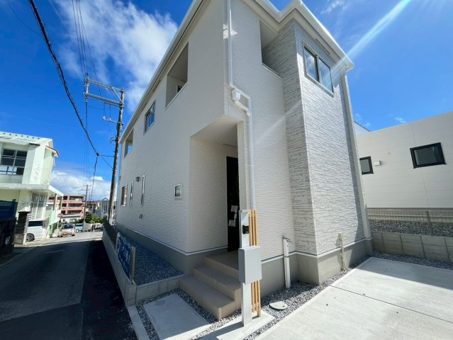 グラファーレ南城市玉城親慶原２棟
