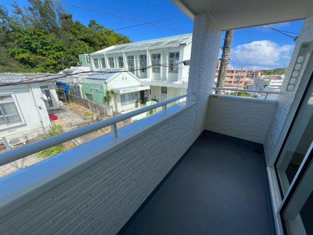 グラファーレ南城市玉城親慶原２棟のバルコニー|広々としたバルコニーです