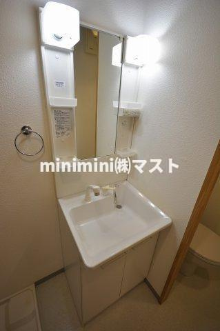 FUKUE BLDの洗面所